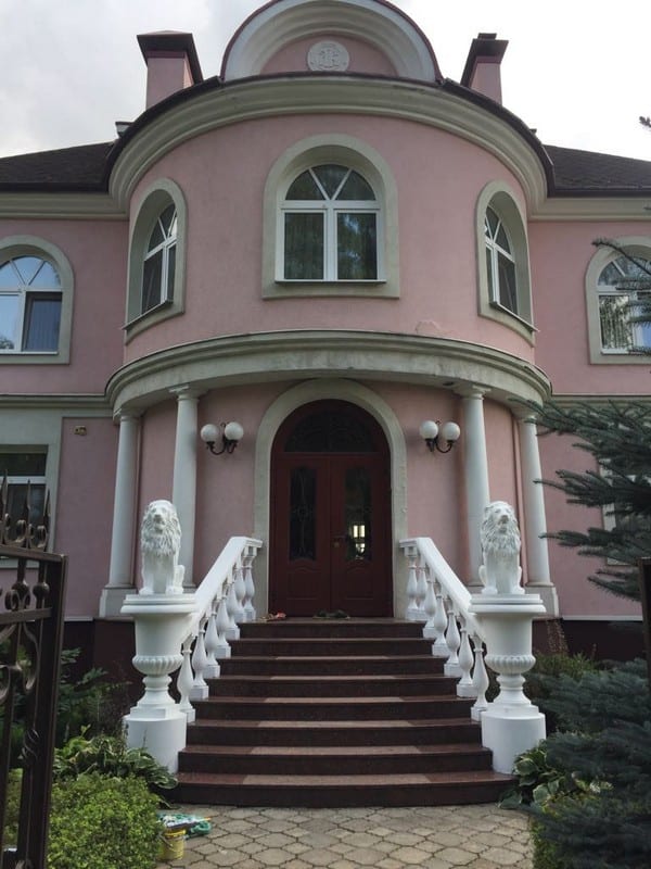 БелыйКоролевскийЛев5280bd0f b82b 478a ac47 0ebe7f178d31