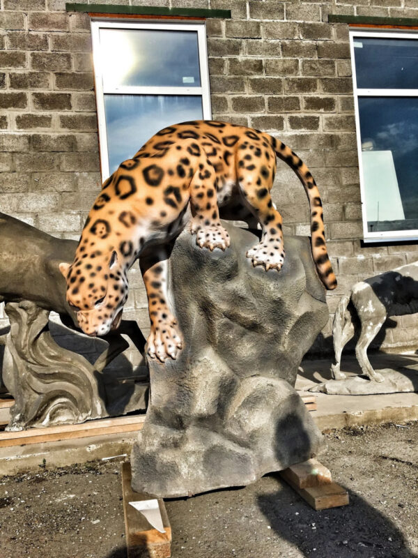 figurka sadovaya leopard 170 sm 11