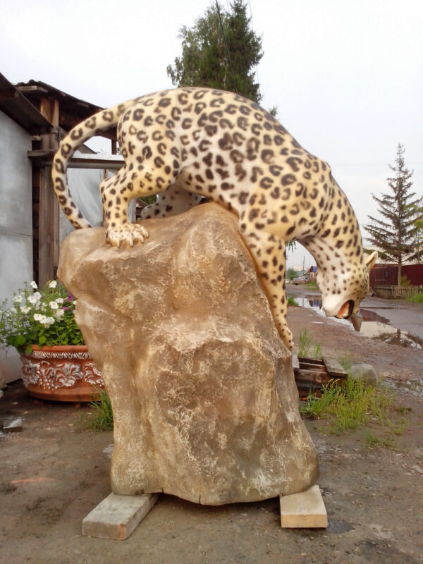 figurka sadovaya leopard 170 sm 7